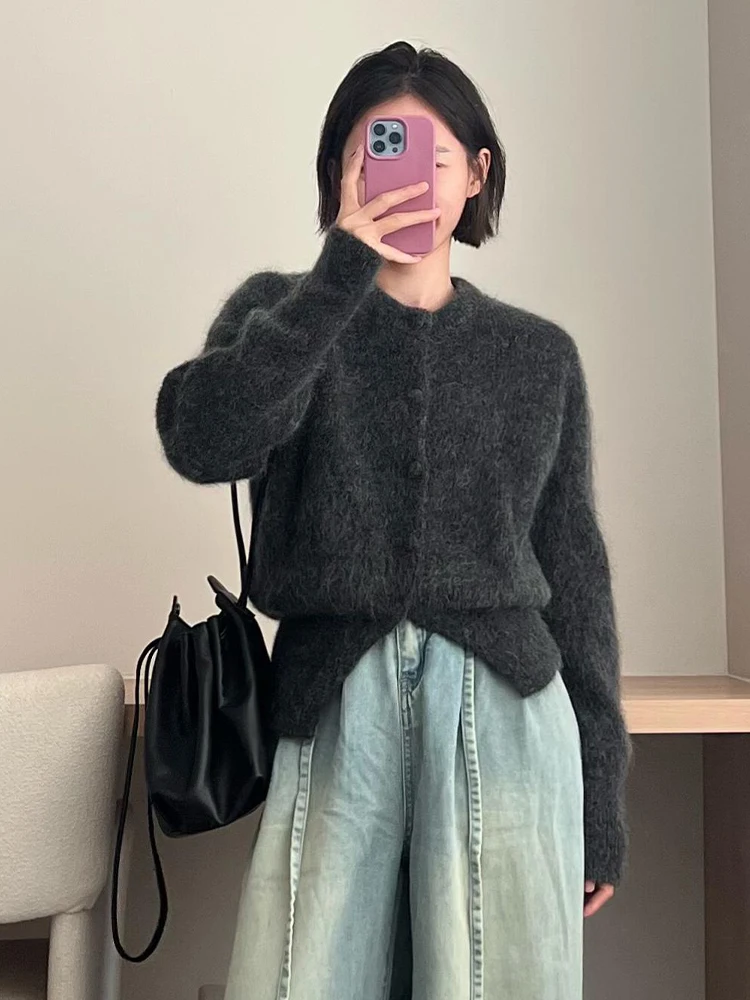 Женский свободный трикотажный свитер с длинным рукавом и круглым вырезом