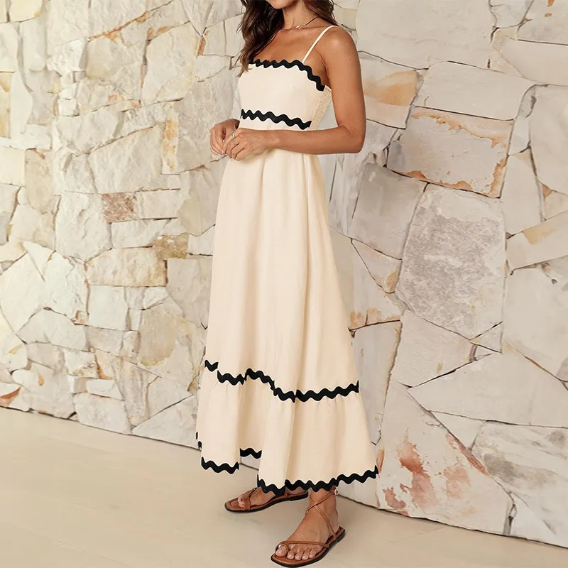 Весеннее женское платье средней длины с кулиской и лоскутной длинной юбкой