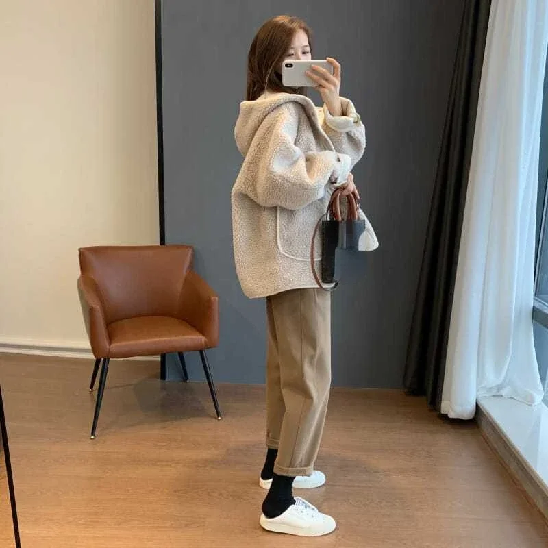 Осенне-зимняя лоскутная куртка с капюшоном из овечьей шерсти