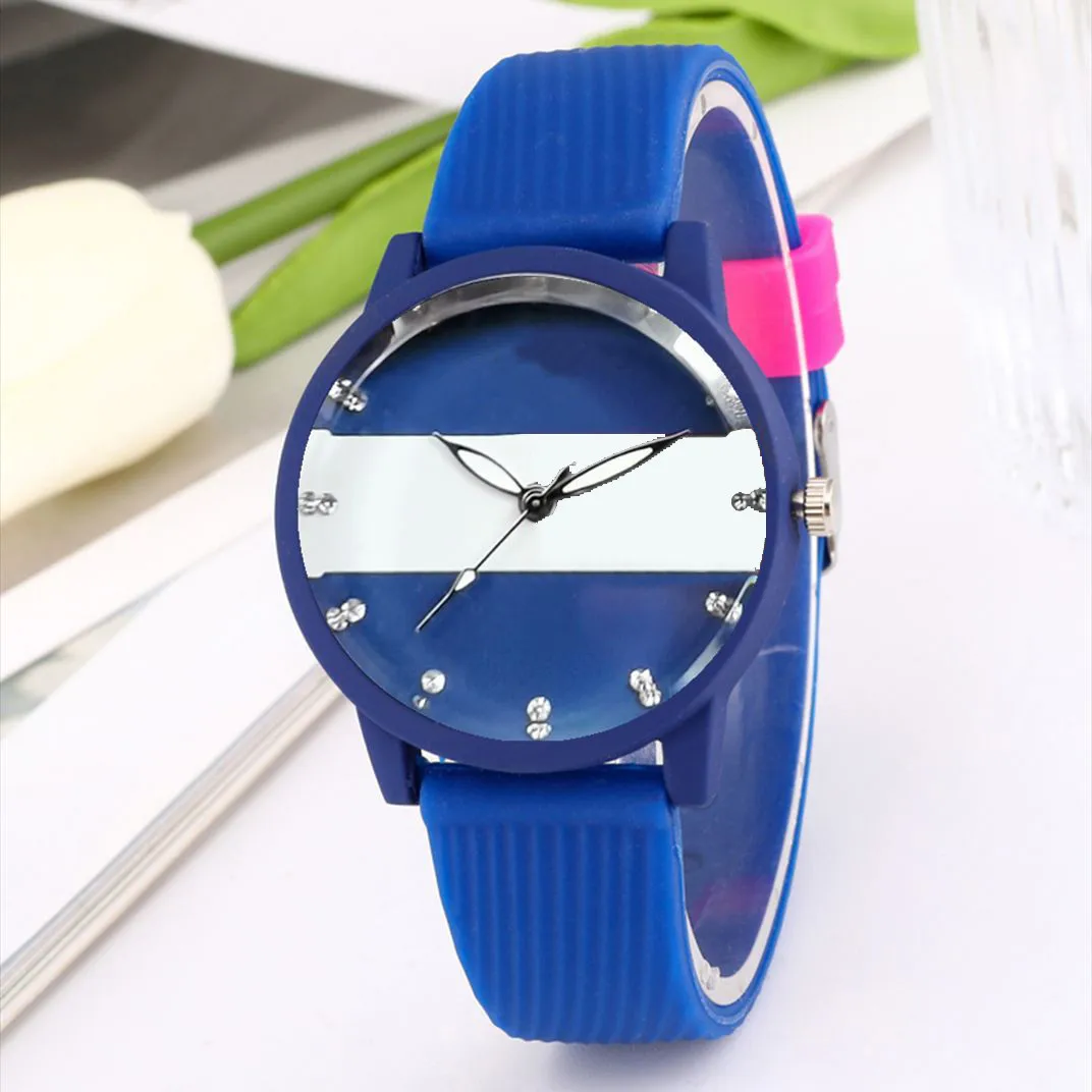 

Famans Popular Brand Quartz Watch for Women Fashion Luxury Trend Diamond Watches Silicone Band Wristwatch Clock Relog Mujer