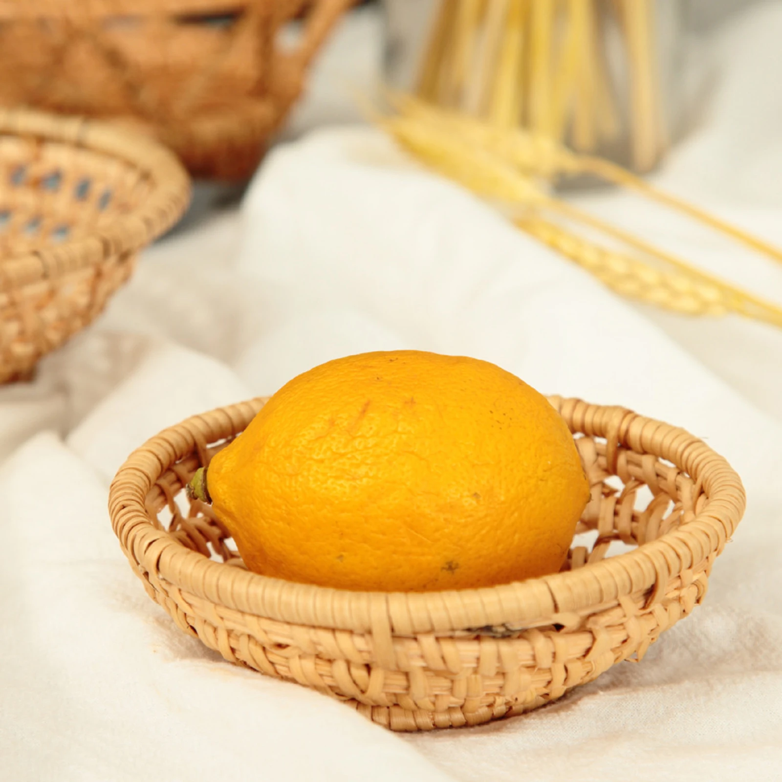 

Rattan Woven Tray Convenience Store Handmade Durable Multifunctional Easy Assemble Shelf PlaRound Basket Food Craft Rattan Tray