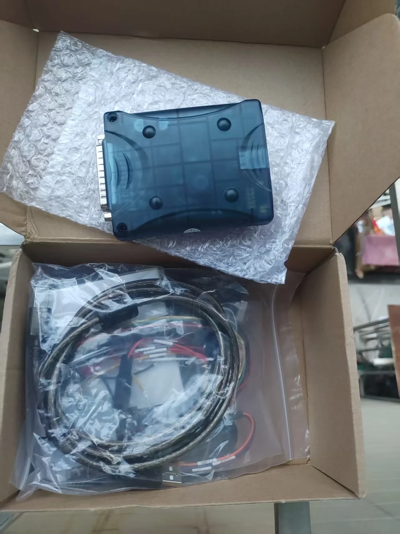 Фото XPROG V5.84 GPT Boot OBD2 J2534 VCI для программирования ЭБУ №2