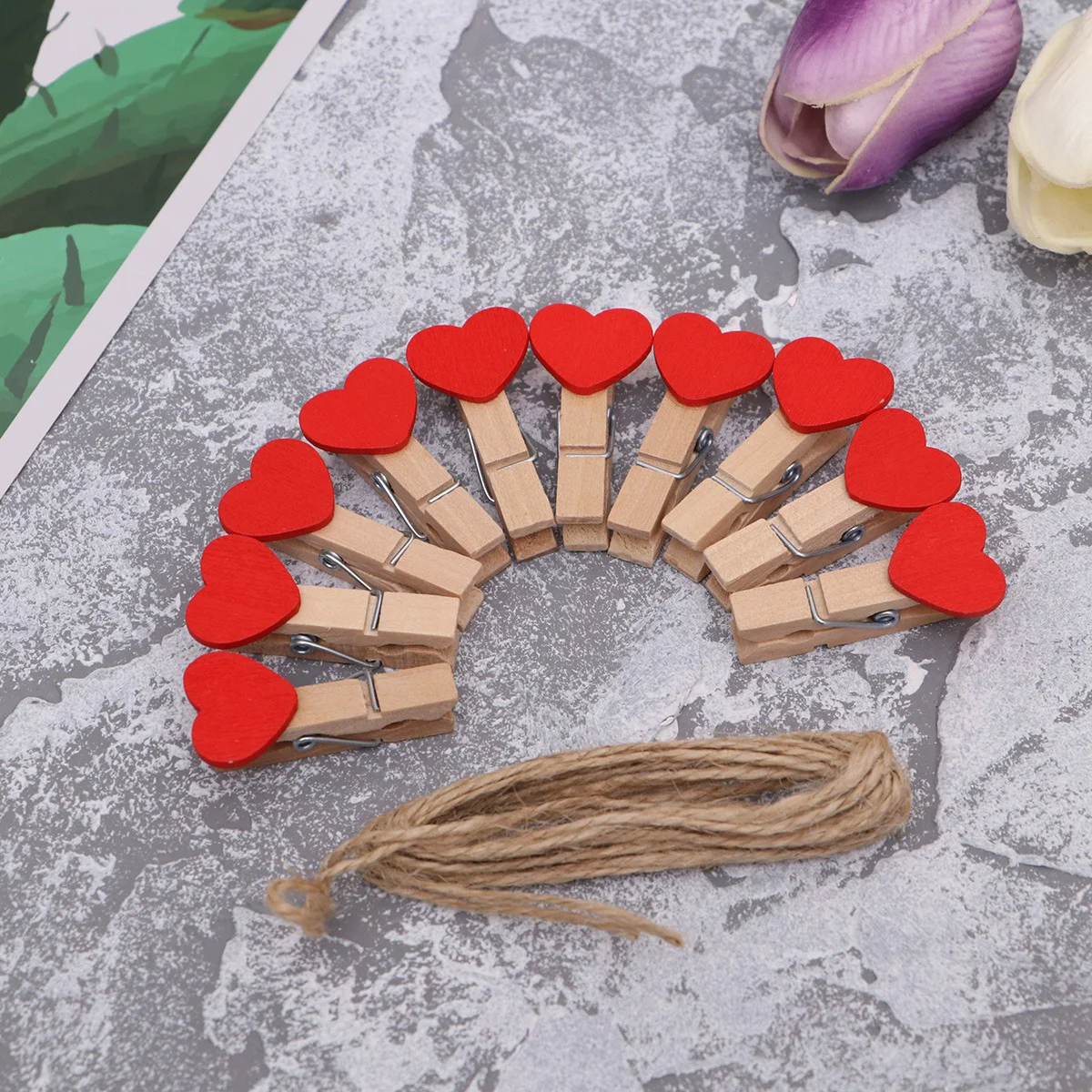 

30pcs Wooden Heart Photo Paper Pegs Craft Clips Clothespins with Rope for Wedding Party Decor (Red)