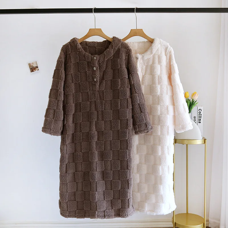 

Simple keep warm night dress women flannel Long sleeved sleepwear sleepdress