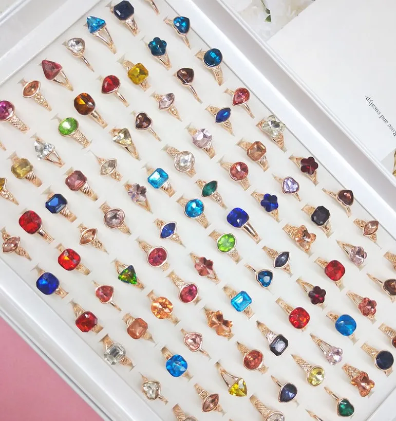

Оптовая продажа, 50 шт., кольцо смешанного стиля с кристаллами и геометрическим камнем, модные ювелирные изделия, подарочное кольцо на палец для женщин, на годовщину свадьбы