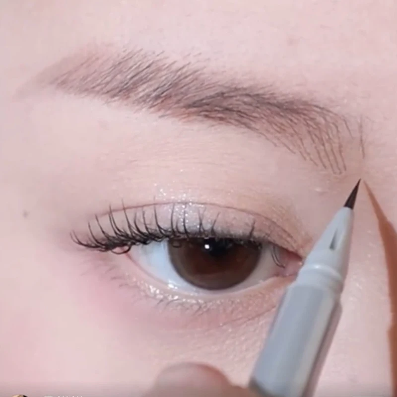 

Ultra-fine Eyebrow Pencil Outline Shadow Lying Silkworm Eyeliner Waterproof Non-smudge Lasting Colorfast Liquid Eyebrow Pencil