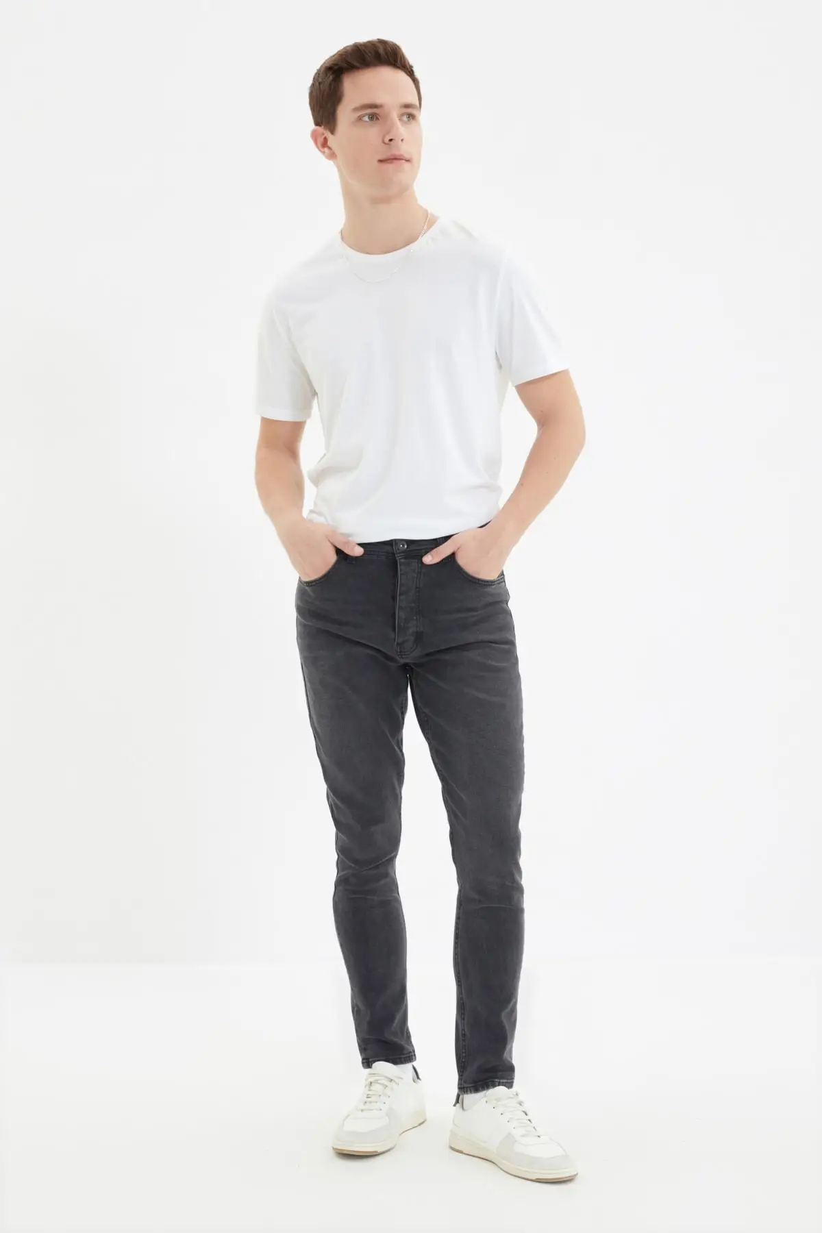 

Trendyol Male Tapared Skinny Jeans TMNAW22JE0529