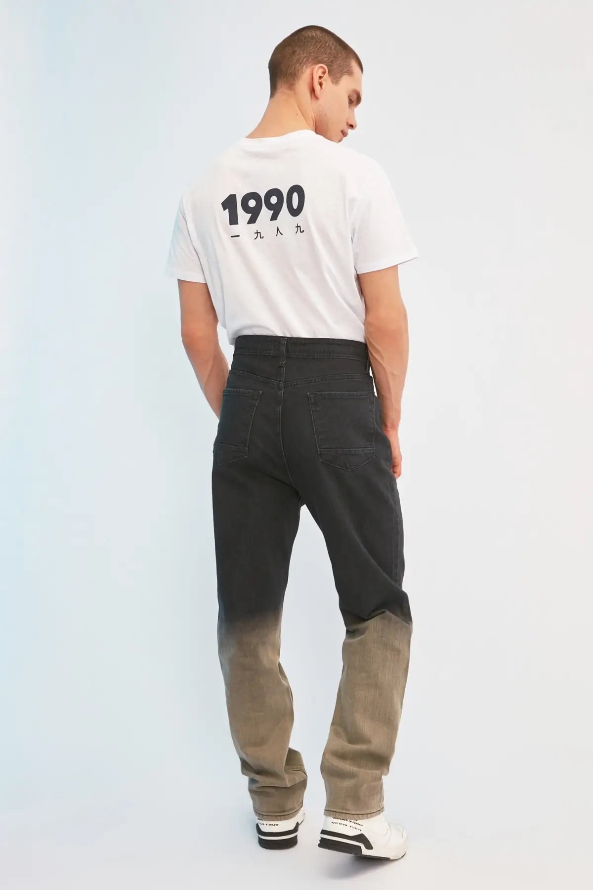 

Trendyol Men 'S Straight Fit Jeans TMNSS21JE0372