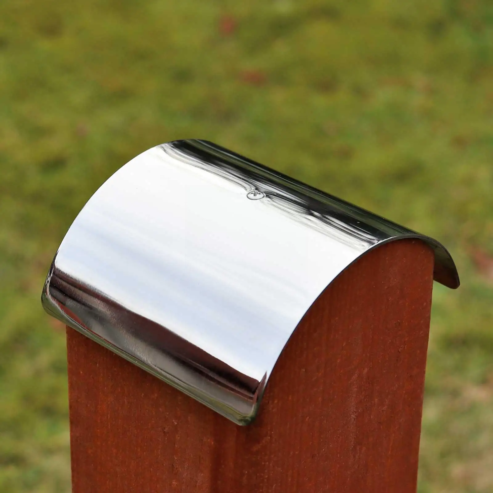

Post Cap 9x9cm Post Cover Steel Half Round Post Include Screw Q3h3