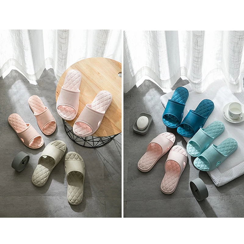 

2022 New Slippers Women Summer Thick Bottom Indoor Home Couples Home Bathroom Non-slip Soft Tide To Wear Cool
