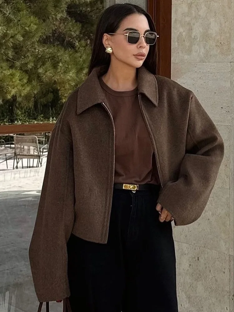 Женская осенняя куртка на молнии с длинными рукавами и отложным воротником