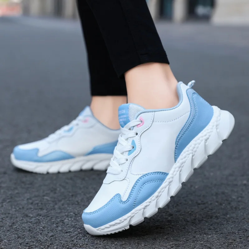 

Lightweight Women Sneakers Breathable Women's Casual Shoes Outdoor Non-Slip Running Shoes Female Big Size 35-41 Sneakers
