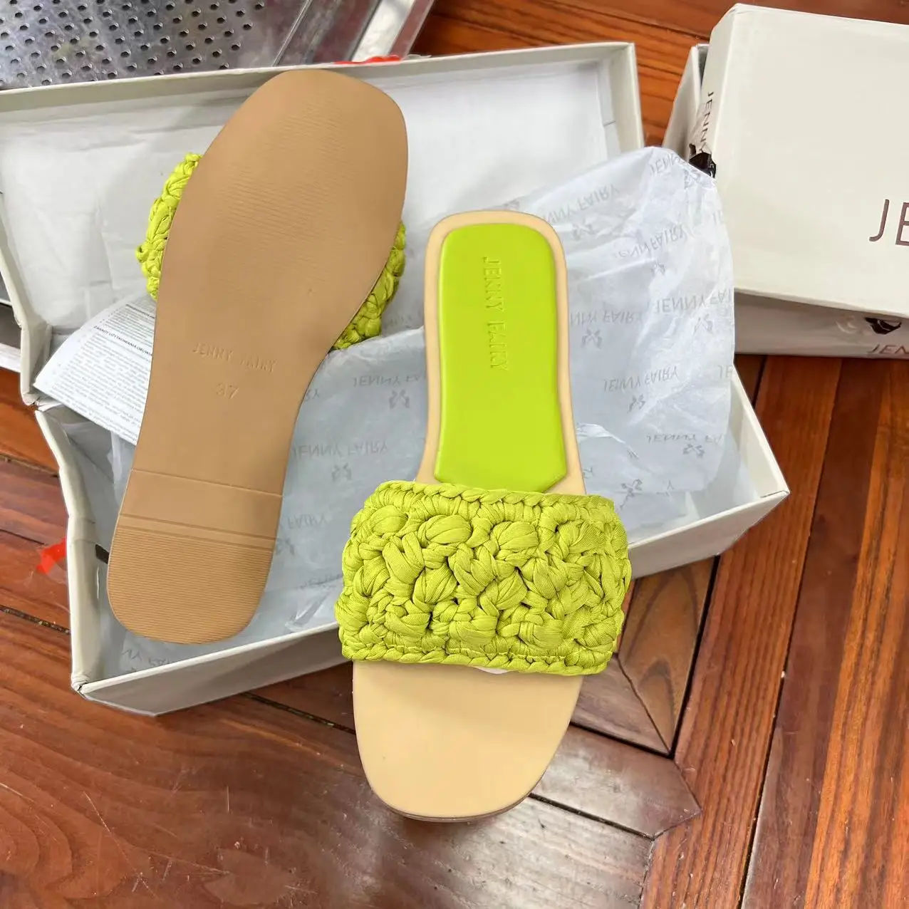 European and American 2023 new fashion casual comfortable beach Fashion flat slippers sandals