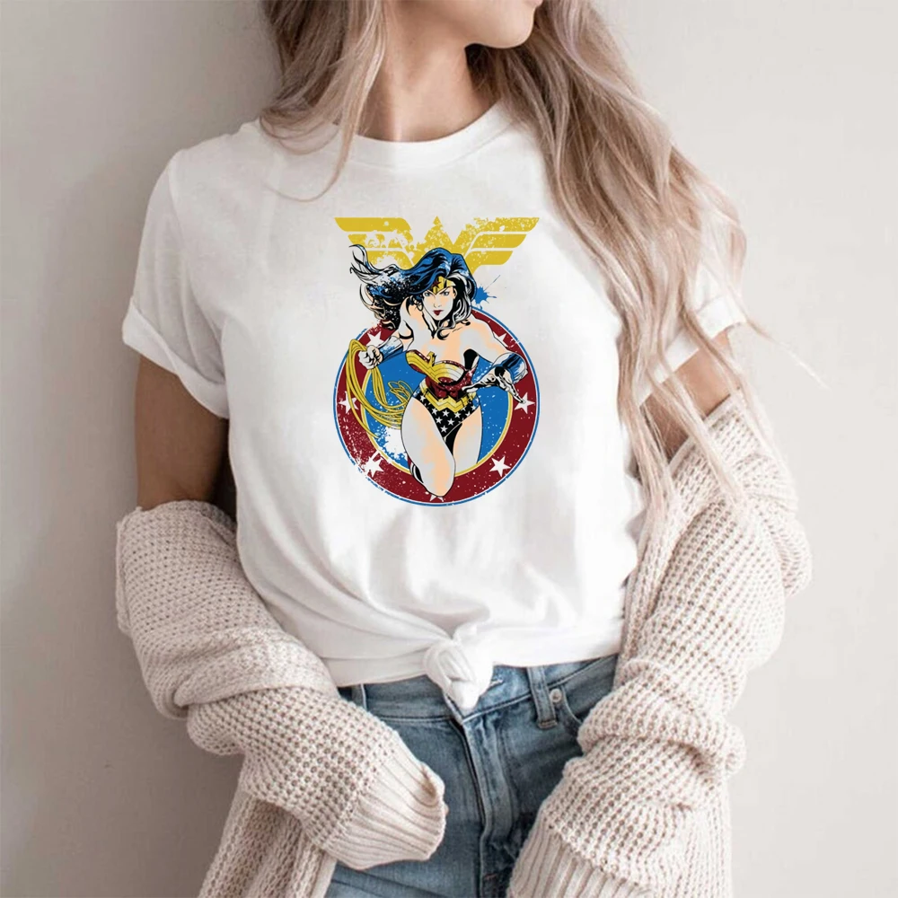 

Vintage Wonder- Woman Graphic Tee Women Feminist Girl Power T-shirt Empowered Woman Short Sleeve Tees 90s Retro Y2k Kawaii Tops