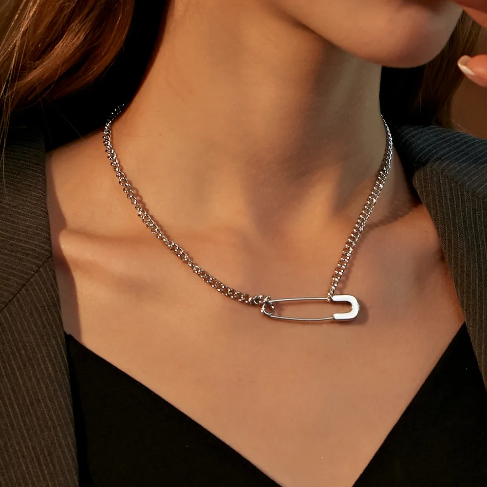 

Creative Pin Necklace for Women Fashion Trendy Paper Clip Charm Chain Choker Couple Jewelry Accessories Girlfriends Gift 2023
