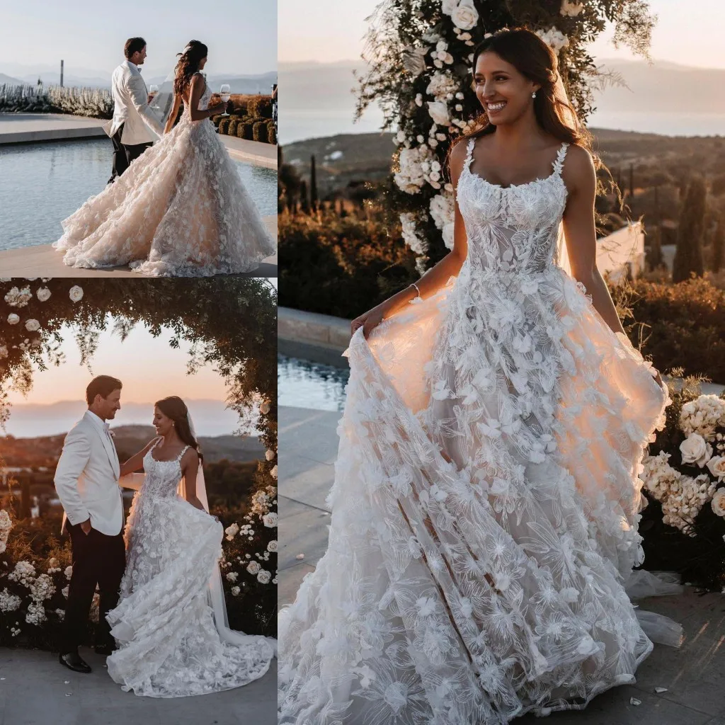 

Bohemian Beach Wedding Gowns 2022 3D Florals Lace Backless Sweep Train Plus Size Boho Garden Bridal Party Dresses robe mariage