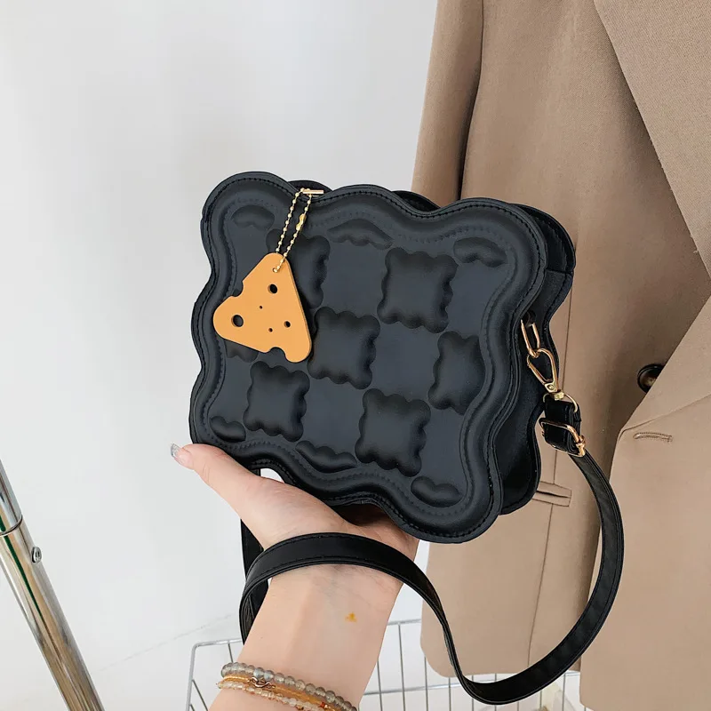 

Fashion PU Leather Cookie Shaped Shoulder Bags for Women Sweet Indentations Female Crossbody Bags Casual Messenger Bag