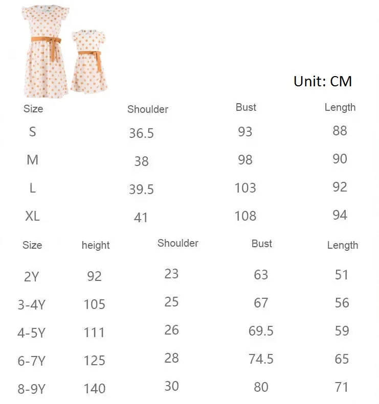 Семейный комплект платья в горошек для мамы и дочки с оборками на рукавах одежда