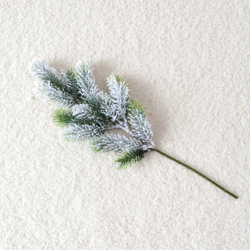 

Искусственная сосновая веточка для украшения