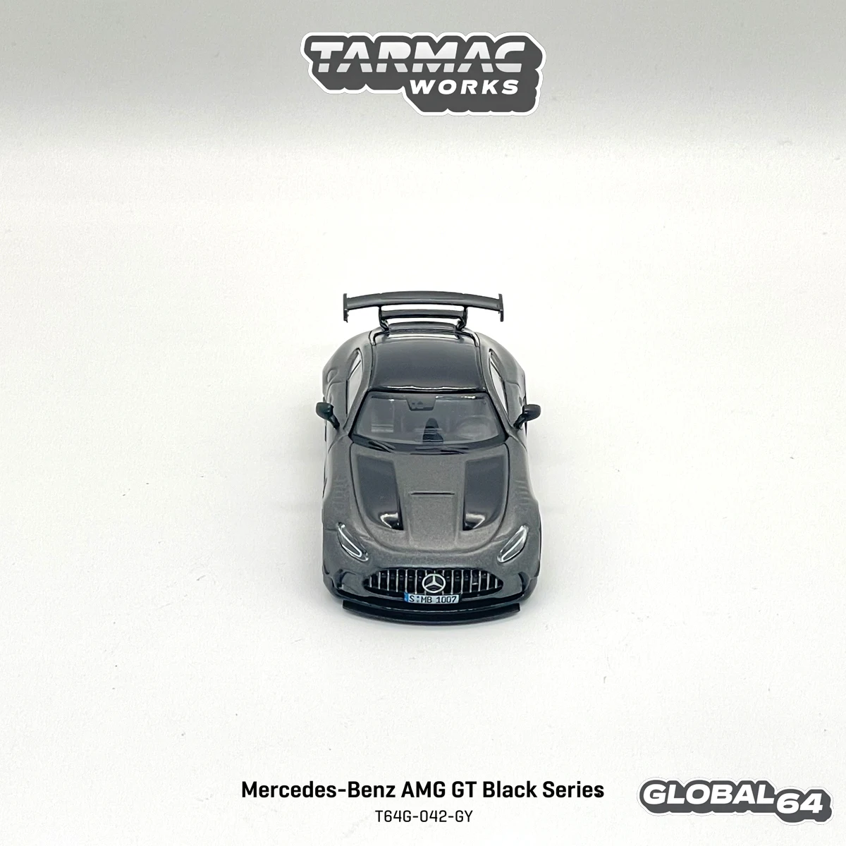 Фото Tarmac Works T64G‑042‑GY 1:64 Mercedes‑Benz AMG GT Black Series Коллекционная литая модель автомобиля из сплава в наличии, готова к отправке. №5