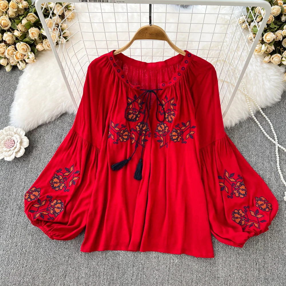 

Женский пуловер с круглым вырезом и вышивкой в этническом ретро-стиле