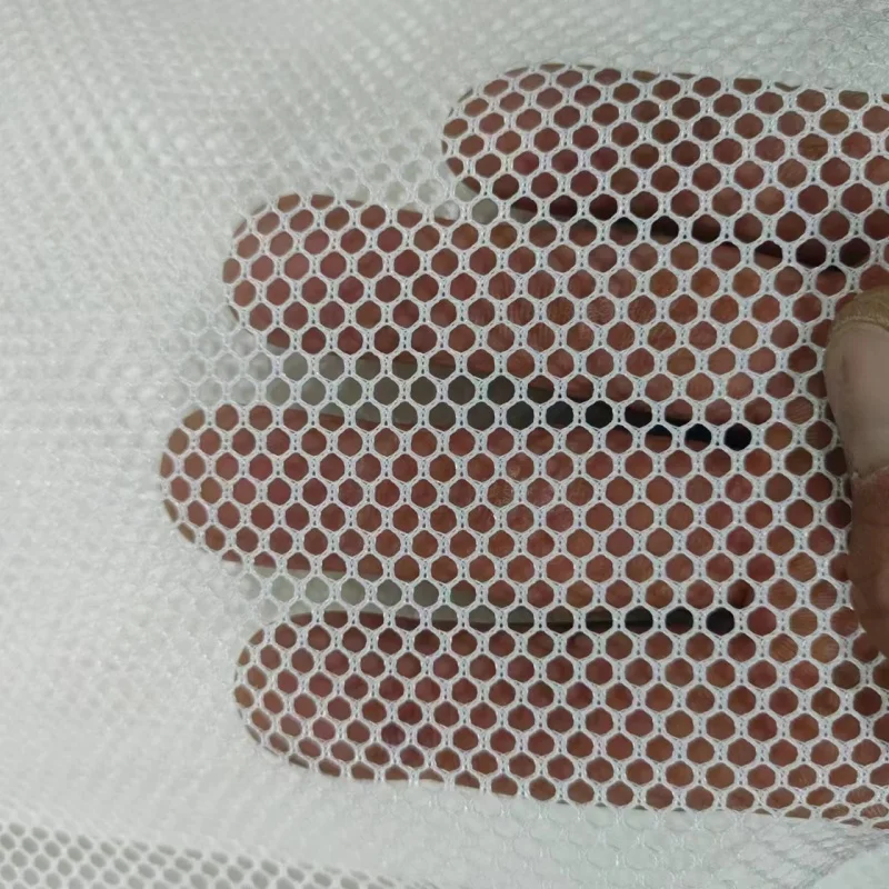 

Шестигранная сетка из полиэстера 3 мм чёрная