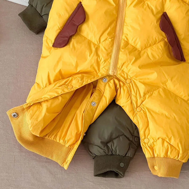 Рисунок 6 - Детский комбинезон с капюшоном