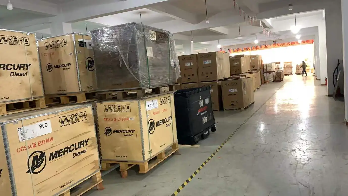 Рисунок 6 - Подвесные двигатели Yun YiMercury