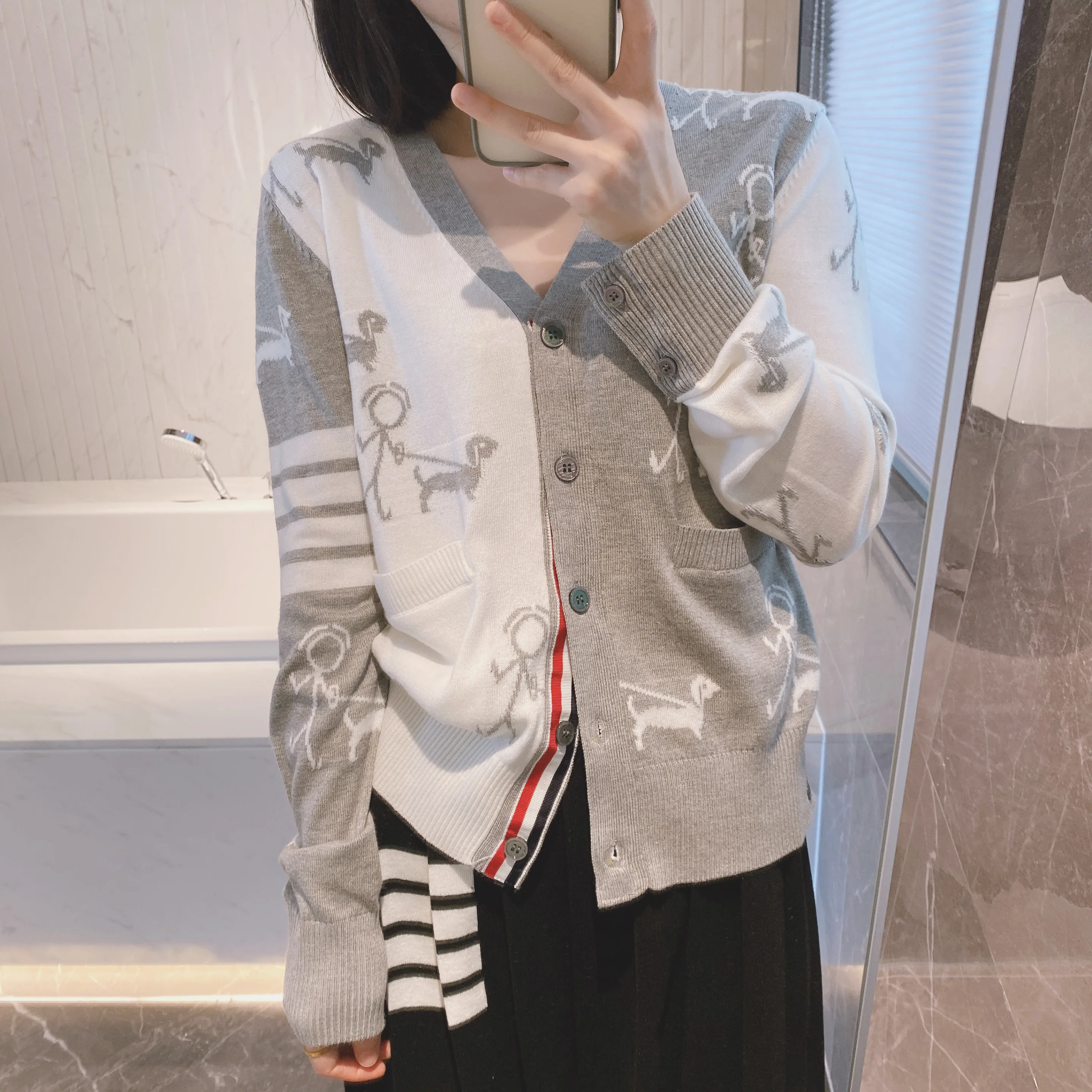 

Свитер женский шерстяной с V-образным вырезом, свободного покроя