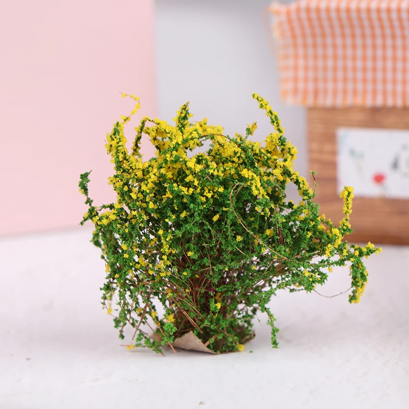 

Миниатюрный пластиковый цветочный куст для кукольного домика 1/12