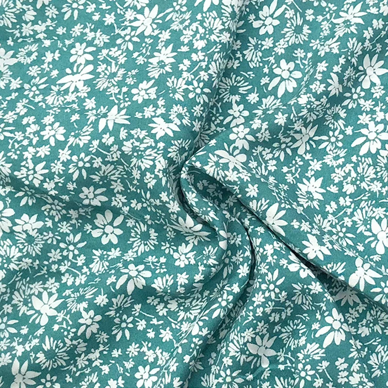 3/5/10M Ditsy Viscose Fabric Printed Cloth Sewing Quilting Fabrics For Dresses or Bedding Sheet - By the Meter Black/Green/Red |