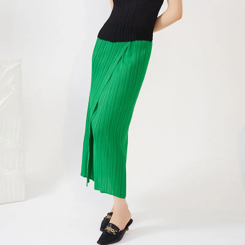 Miyake pleated skirt women's high waist green fresh design niche button hip skirt long one step skirt