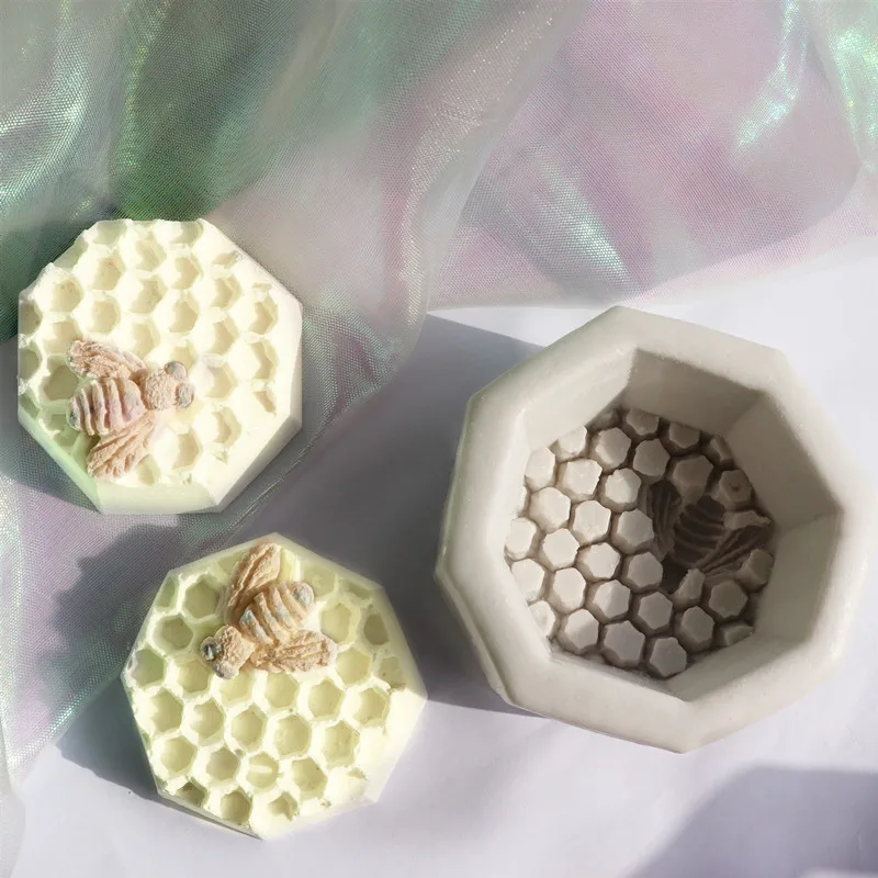 Силиконовая форма для свечи соты пчелы. Свеча с сотами.
