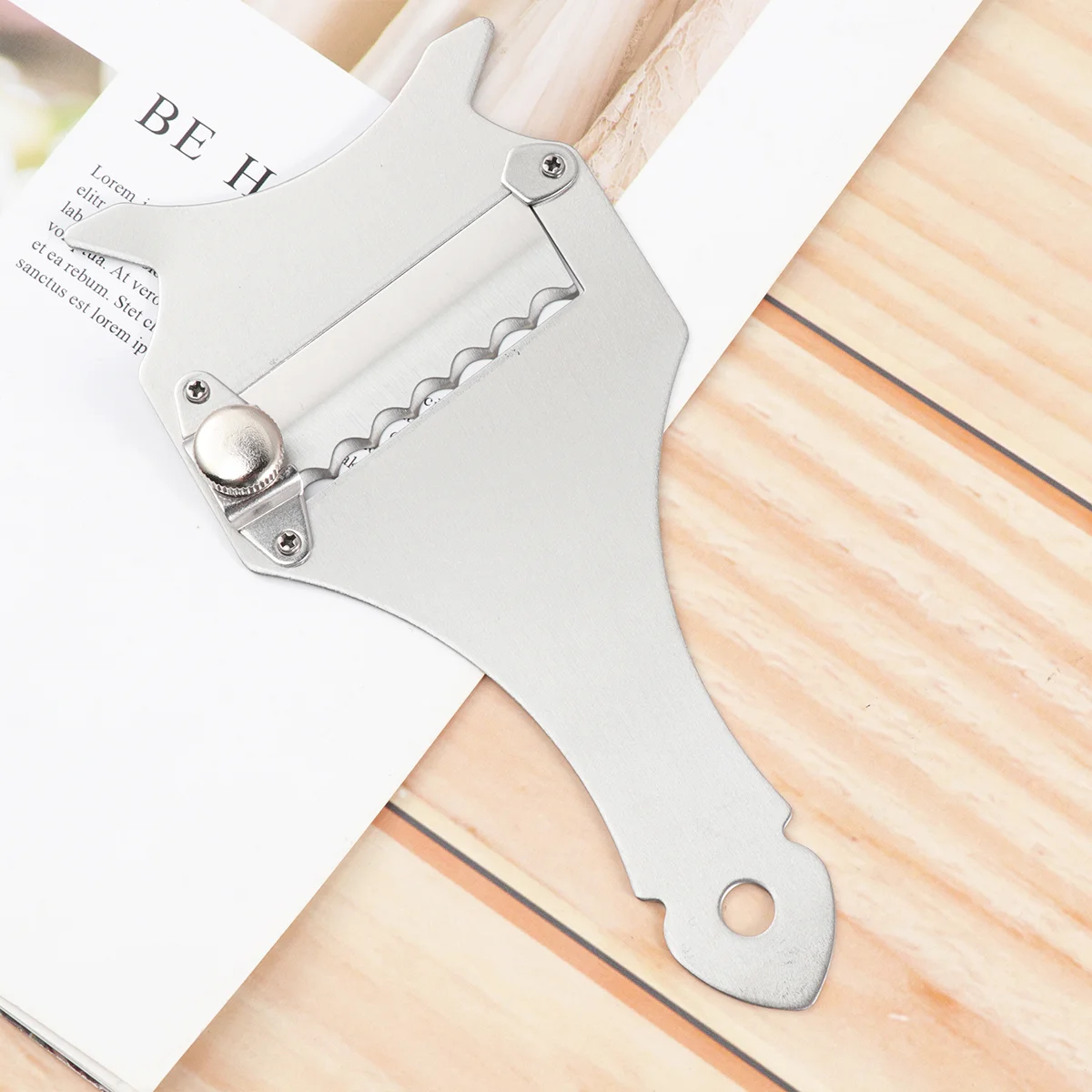 

Fruit Cake Garlic Shaver Vegetable Slicer 16.5x8.2x1.2cm Kitchen Cake Slicer Truffle Cake Slicer Vegetable Graters