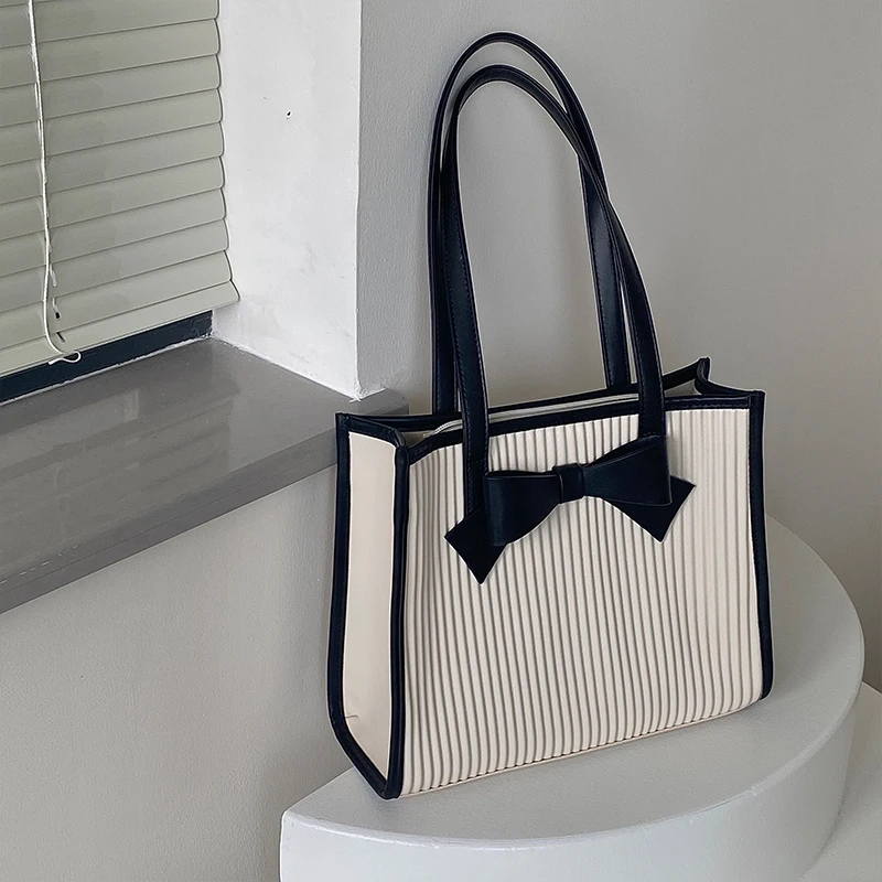 

Designer Tote Bag 2023 New PU Fashion Girl Commuter Handbag Sweet Bow Single Shoulder Shopping Large Capacity Travel Bag