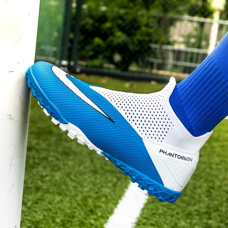 Slip-On Men's Football Boots High-Top Soccer Shoes Kids Anti-Slip Grass Training Football Shoes  Ultralight Large Size Sneakers