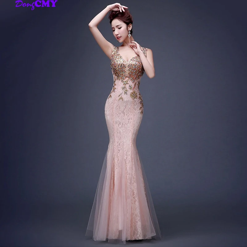 Деловые длинные кружевные вечерние платья с блестками