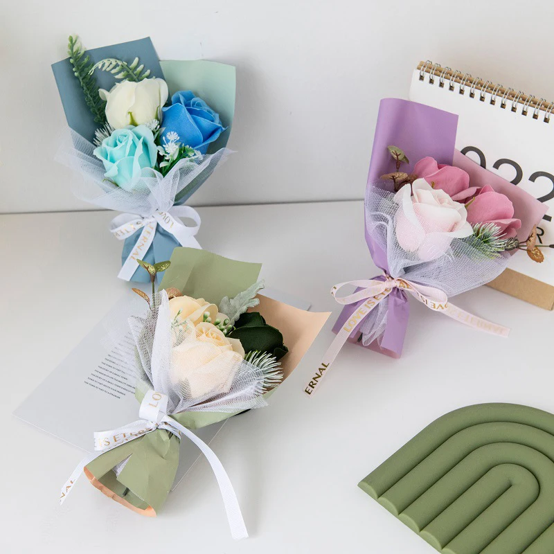 

Home Decor 3 Heads Artificial Rose Bouquet Artificial Flower Hand Holding Soap Flower Gift Case Decoration Mothers Day Gift