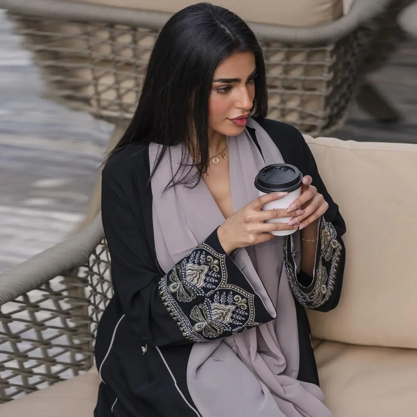 Кимоно женское с вышивкой абайя черный Открытый мусульманский кардиган в стиле