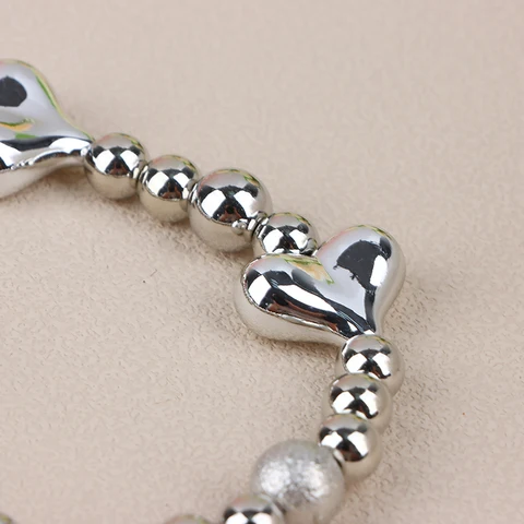 Подвеска для телефона, оригинальный дизайн, пластиковая веревка с бисером в виде сердца для телефона, женщин, мужчин, короткие ремешки для сотового телефона, брелки