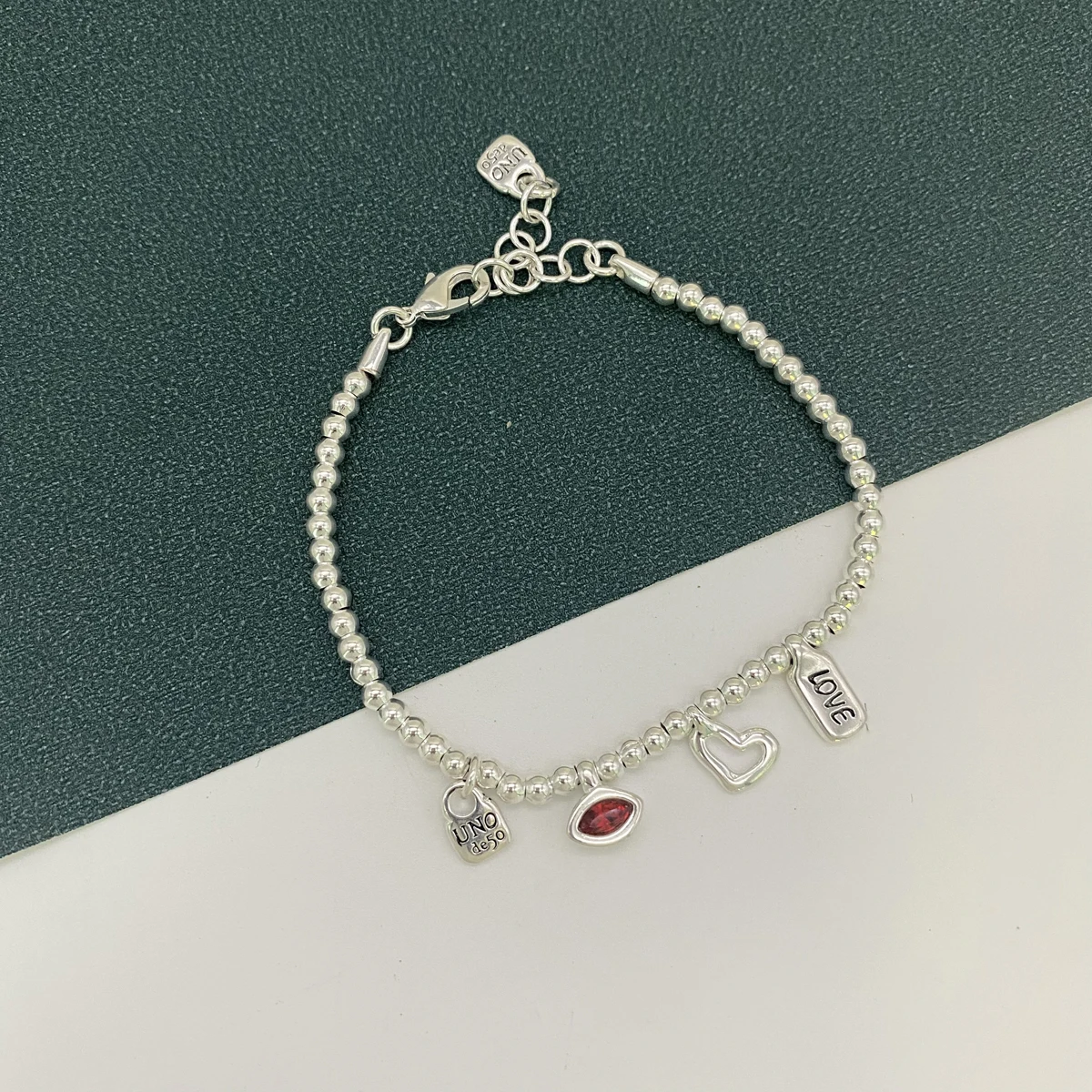 

Silver Beaded Bracelet Red Eyes Lock Engraved Lucky Bracelet Temperament Boutique Fashion Ladies High Quality Fit Uno De 50