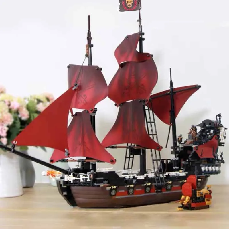 

1097 шт., творческие экспертные идеи, черный жемчуг, пиратский корабль, королева Анны, месть, Пиратская лодка, модель Moc, конструктор, игрушка