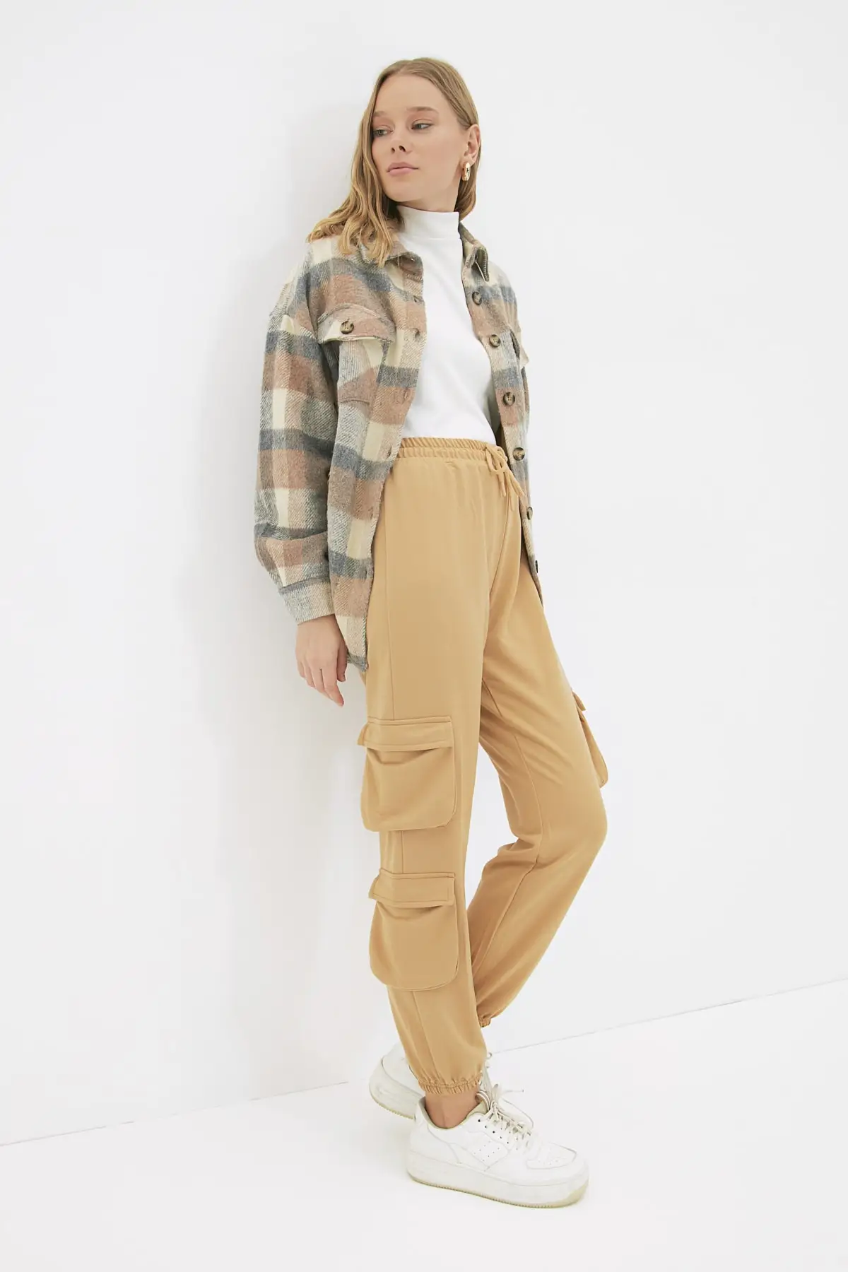 

Trendyol knit Sweatpants TCTAW22EI0031
