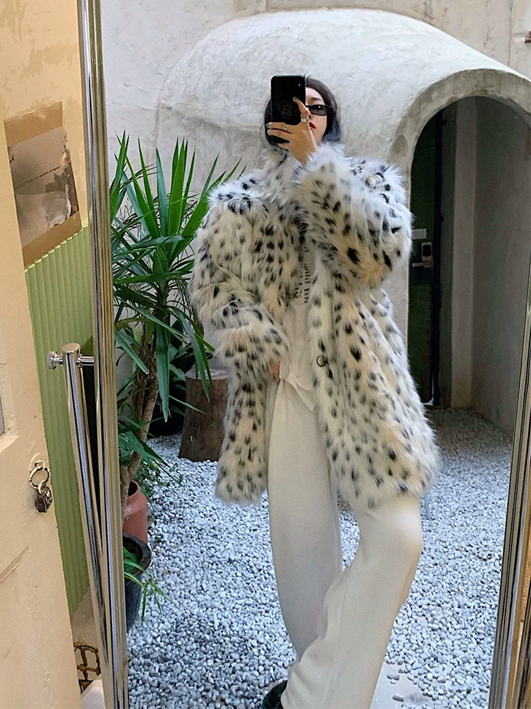 Yuerwang Женское пальто из искусственного меха 2023 мех лисы пятнистые утолщенные