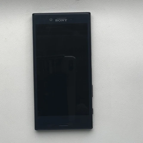 Смартфон SONY xperia x compact, 3/32ГБ, global, Б/у