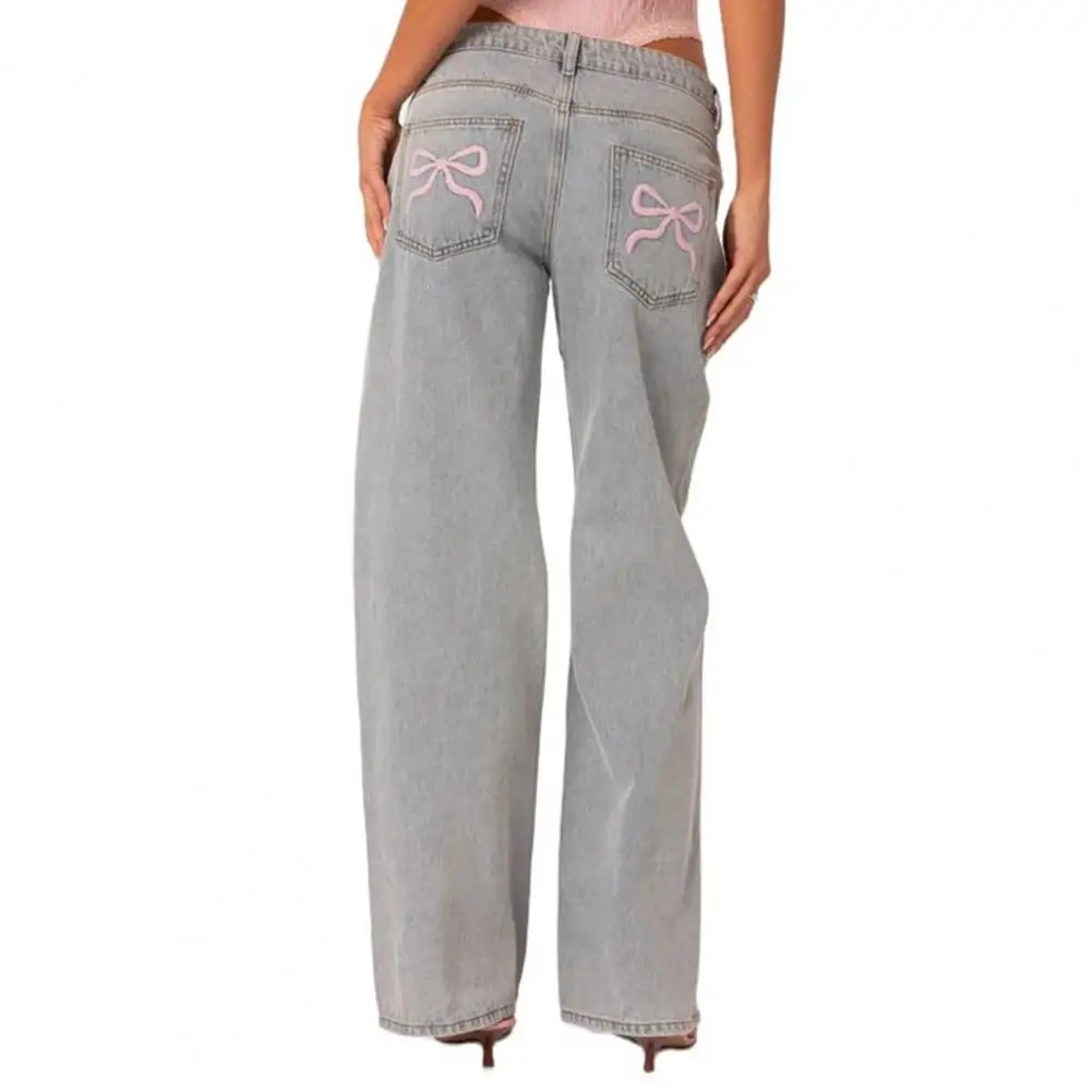 Мешковатые джинсы стильные женские широкие с высокой талией и вышивкой в виде