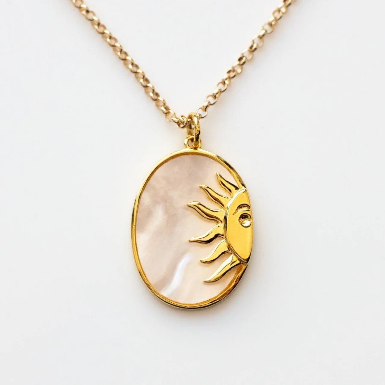 

14k yellow Gold Plated Sun Oval Necklace for women Simple Temperament Pendant Clavicle Chain not fade Wedding Anniversary Gifts