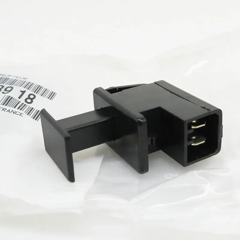 

Apply to Citroen C2 Peugeott 206 207 307 Hand brake switch Trunk light switch