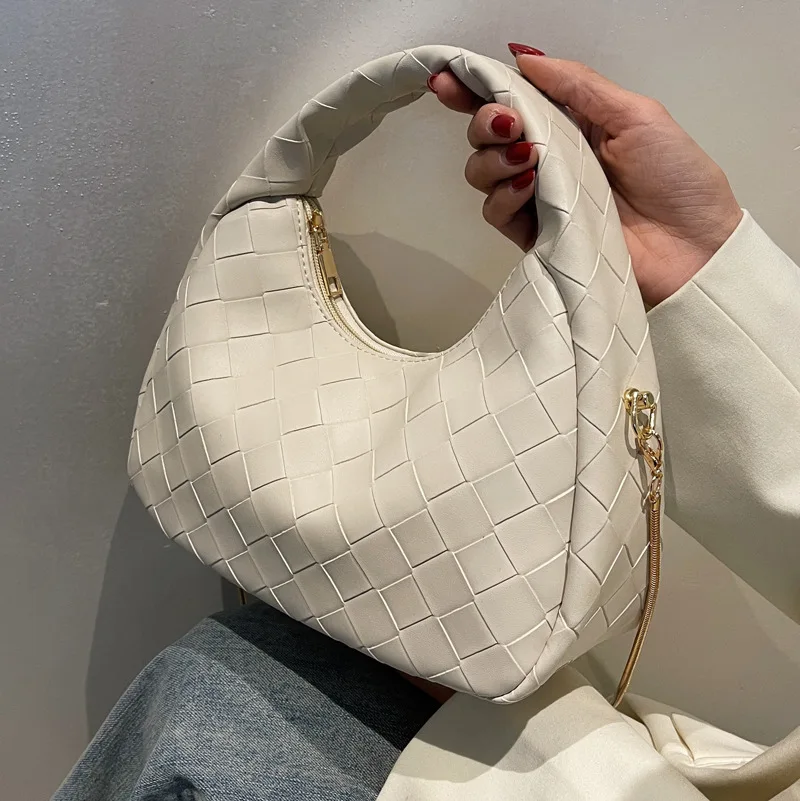 

Новинка весна-лето 2022, трендовая универсальная сумка-мессенджер, Высококачественная кожаная сумка на цепочке, тканая сумка, сумка, французс...