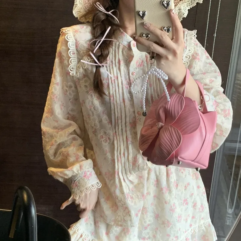 Элегантная женская сумка через плечо с цветочным принтом и цепочкой модная